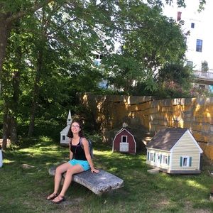 Meet your Posher, Rachel